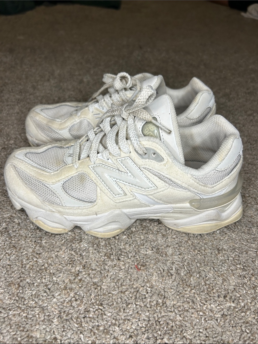 New Balance Kids 9060 Cream/White Chunky Lace-Up Sneakers